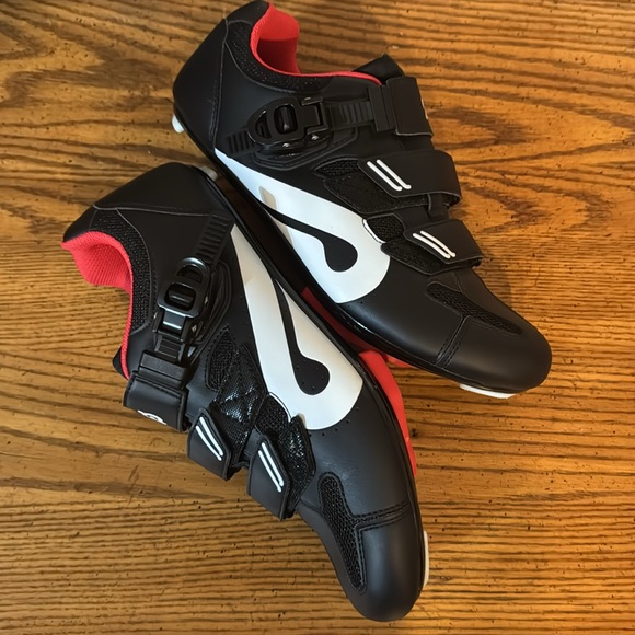 Peloton Black Cycling Shoes 44 / 10.5 - Picture 7 of 14